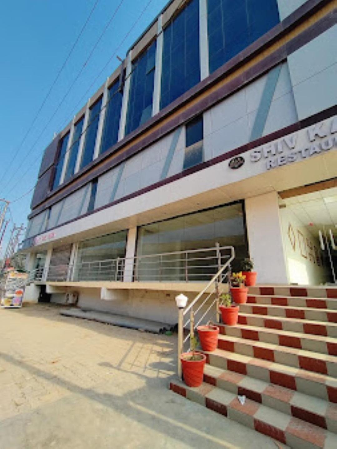 Hotel Shiv Kashi,Sultanpur Ngoại thất bức ảnh